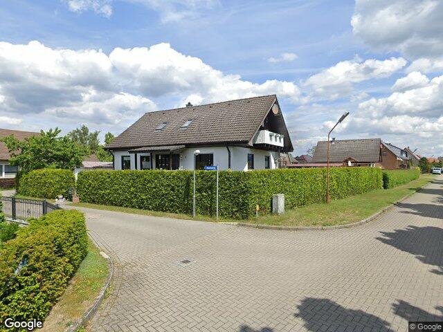 Zwangsversteigerung: Einfamilienhaus, Garage in Arendsee