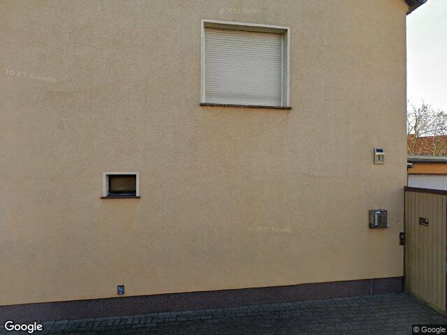 Zwangsversteigerung: Wohnhaus mit Anbauten und Nebengebäuden in Oranienbaum-Wörlitz, OT Vockerode