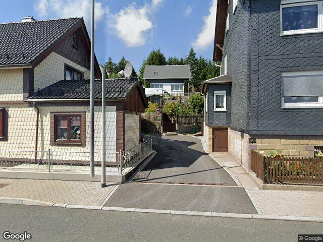 Zwangsversteigerung: Wohnhaus in Saalfeld , OT Schmiedefeld
