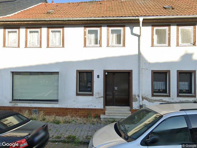 Zwangsversteigerung: Einfamilienhaus, land- und forstwirtschaftlich genutztes Grundstück in Sömmerda
