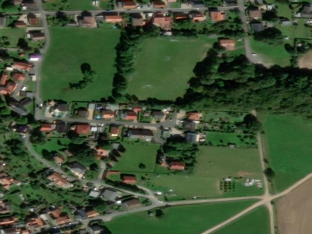 Zwangsversteigerung: Einfamilienhaus in Unterwellenborn