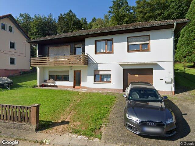 Zwangsversteigerung: Einfamilienhaus in Brachttal, Neuenschmidten
