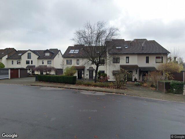 Zwangsversteigerung: Garage, Doppelhaushälfte, Grün- und Wegeflächen, Grün- und Wegeflächen, Grün- und Wegeflächen in Essen, Bochold