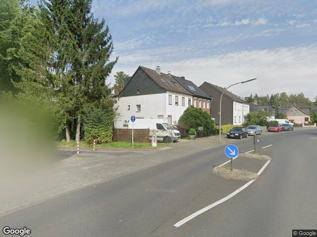 Zwangsversteigerung: Kfz-Stellplatz, Garage, Doppelhaushälfte in Köln, Dellbrück