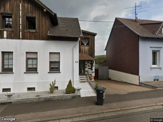 Zwangsversteigerung: Einfamilienhaus in Püttlingen, Sellerbach