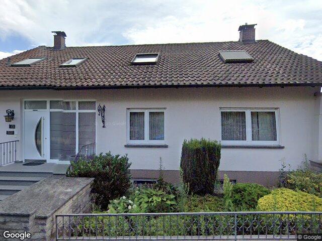 Zwangsversteigerung: Zweifamilienhaus, Garage, Garage in Obernburg
