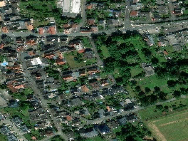 Zwangsversteigerung: Einfamilienhaus in Wetzlar, Dutenhofen