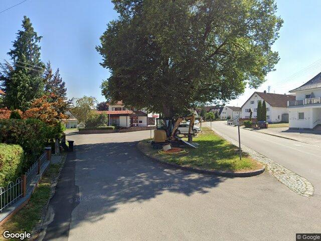 Zwangsversteigerung: Einfamilienhaus in Markt Wald