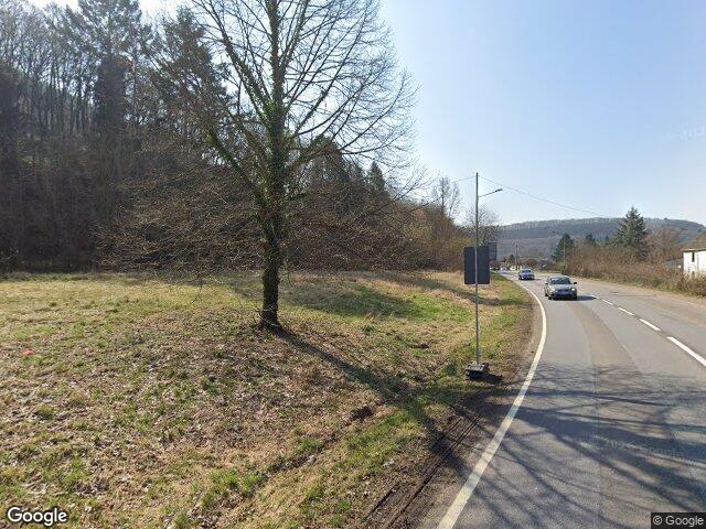 Zwangsversteigerung: Einfamilienhaus, Garage in Wadern, Büschfeld
