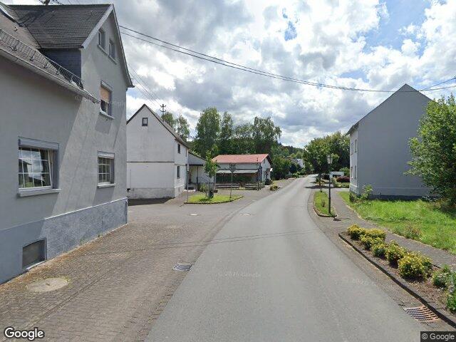 Zwangsversteigerung: Einfamilienhaus in Freirachdorf