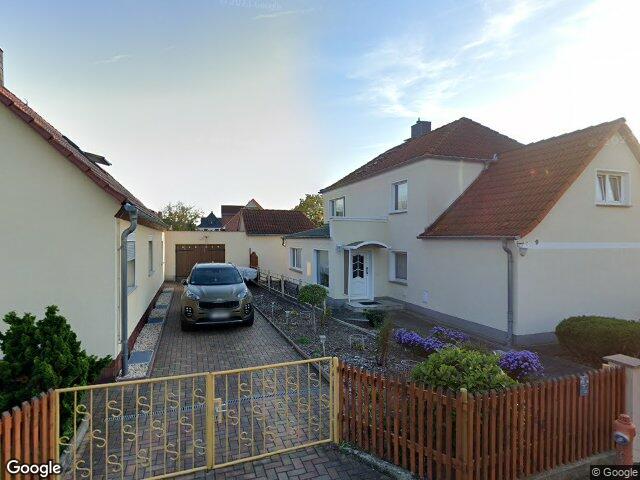 Zwangsversteigerung: Mehrfamilienhaus in Zwenkau