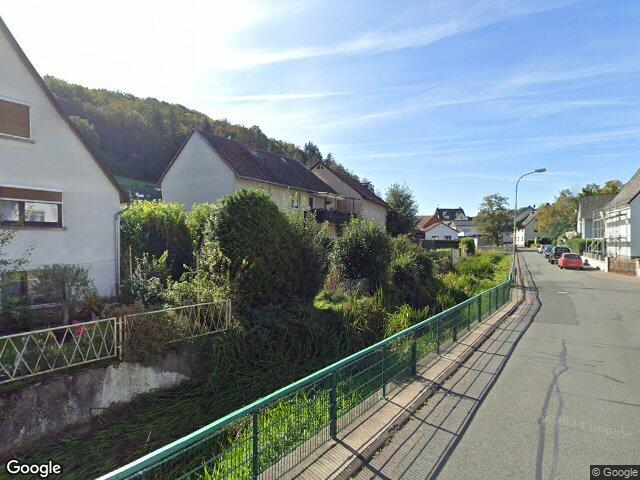Zwangsversteigerung: Zweifamilienhaus in Wetzlar, Nauborn