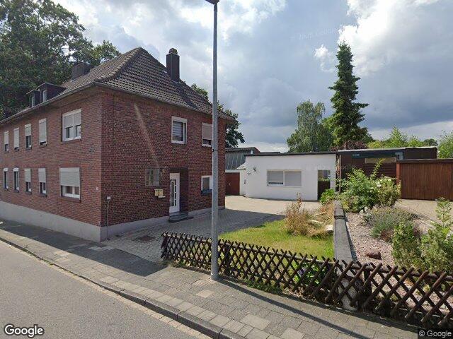 Zwangsversteigerung: Zweifamilienhaus, Garage, Gartenhaus in Wassenberg, Myhl