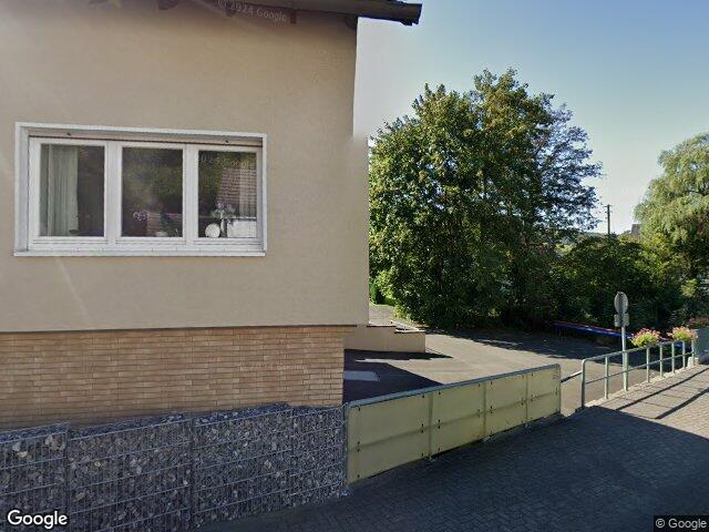 Zwangsversteigerung: Garage, Einfamilienhaus, unbebautes Grundstück in Freudenberg