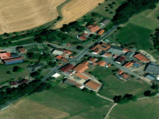 Zwangsversteigerung: land- und forstwirtschaftlich genutztes Grundstück in Mauers