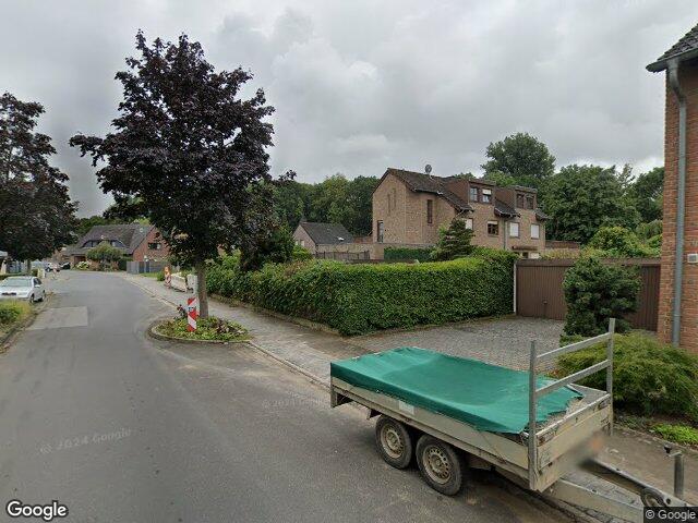 Zwangsversteigerung: Garage, Doppelhaushälfte in Inden, Lamersdorf