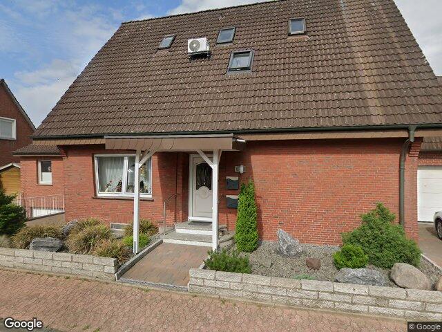 Zwangsversteigerung: Zweifamilienhaus, Garage in Dorsten, Rhade