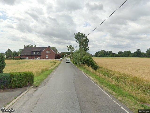 Zwangsversteigerung: Zweifamilienhaus, Garage, Einfamilienhaus, Nebengebäude in Unna, Afferde