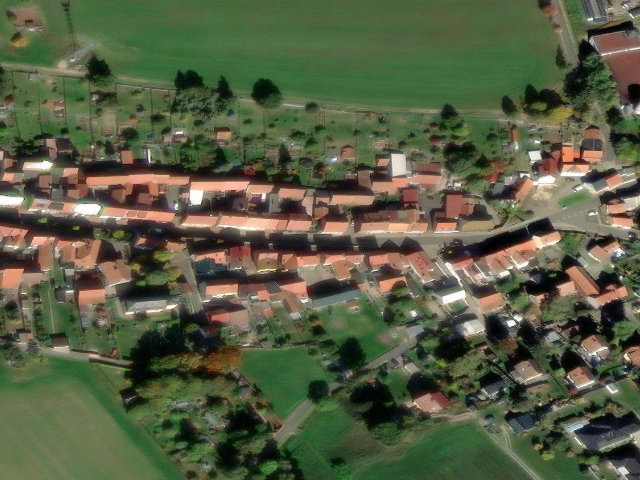 Zwangsversteigerung: Einfamilienhaus in Ilmenau, Wümbach
