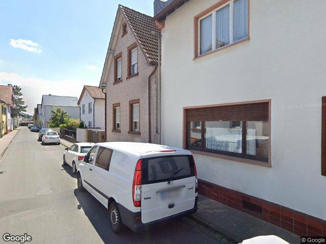 Zwangsversteigerung: Mehrfamilienhaus in Mörfelden-Walldorf, Mörfelden