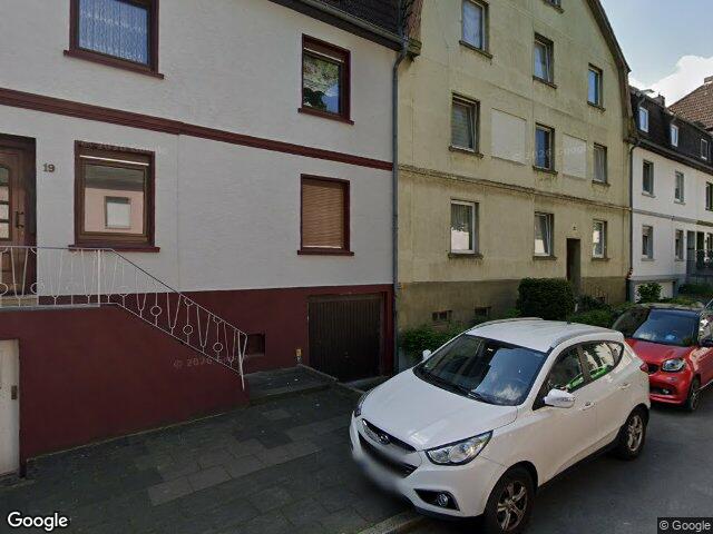 Zwangsversteigerung: Mehrfamilienhaus, Garage in Hagen