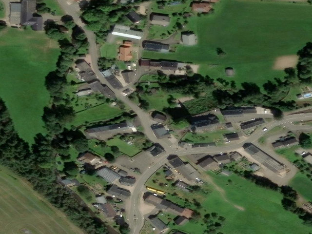 Zwangsversteigerung: Einfamilienhaus, mit einer Remise/Garage bebaute Grundstücke in Irrhausen