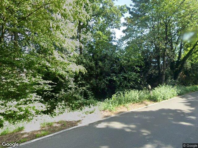 Zwangsversteigerung: Einfamilienwohnhaus (Fertighaus) mit PKW-Garage in Hamminkeln, Brünen