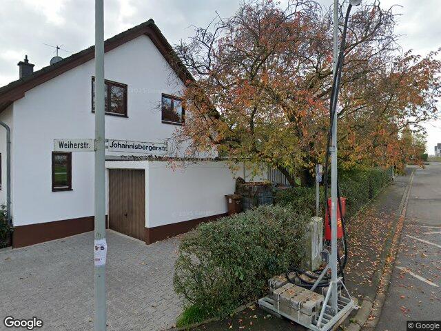 Zwangsversteigerung: Erbbaurechtsgrundstück bebaut mit einem Reiterhof in Hofheim