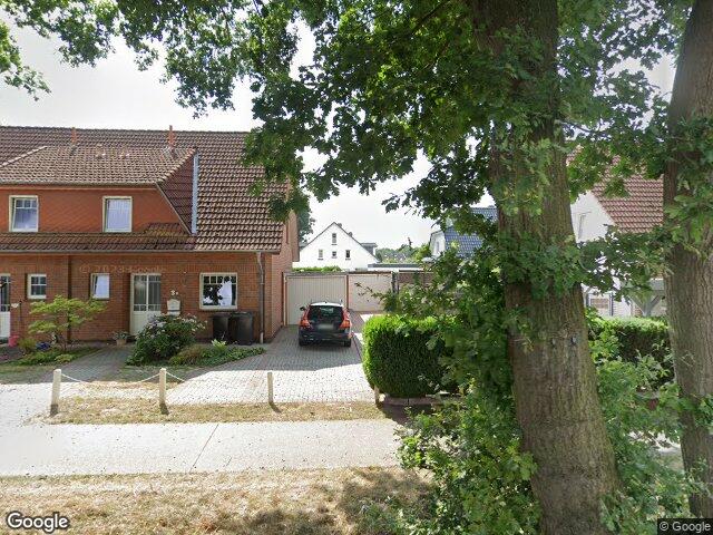 Zwangsversteigerung: Reihenhaus in Stuhr, Groß Mackenstedt
