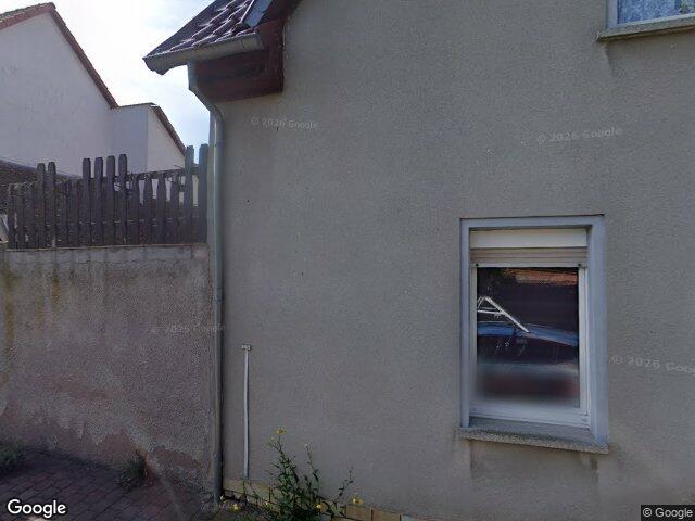 Zwangsversteigerung: Einfamilienhaus, mit Anbau in Großrudestedt, Kranichborn