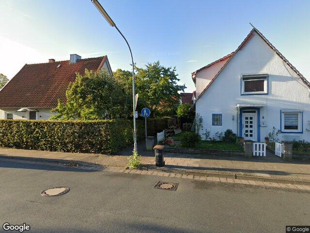 Zwangsversteigerung: Garage, Einfamilienhaus in Petershagen, Lahde