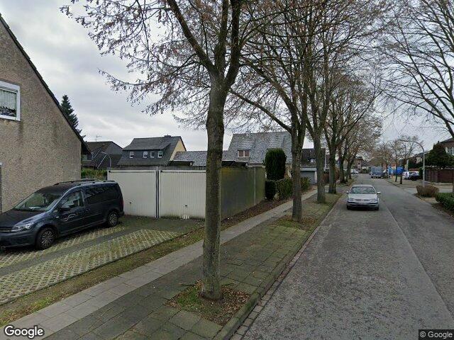 Zwangsversteigerung: Dreifamilienhaus, Garage in Datteln