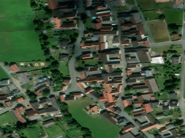 Zwangsversteigerung: land- und forstwirtschaftlich genutztes Grundstück in Münchhausen, Niederasphe