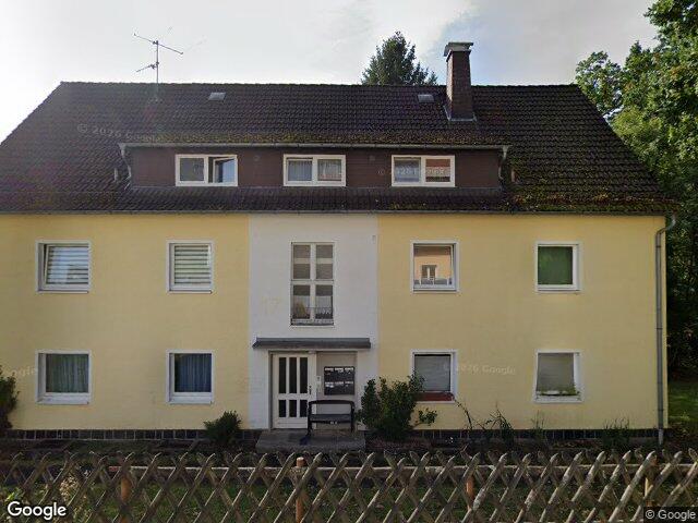 Zwangsversteigerung: Mehrfamilienhaus in Dietzhölztal, Straßebersbach