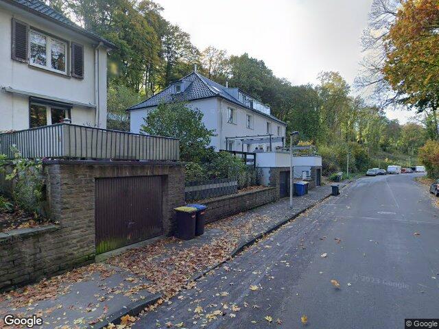 Zwangsversteigerung: Garage, Mehrfamilienhaus in Solingen