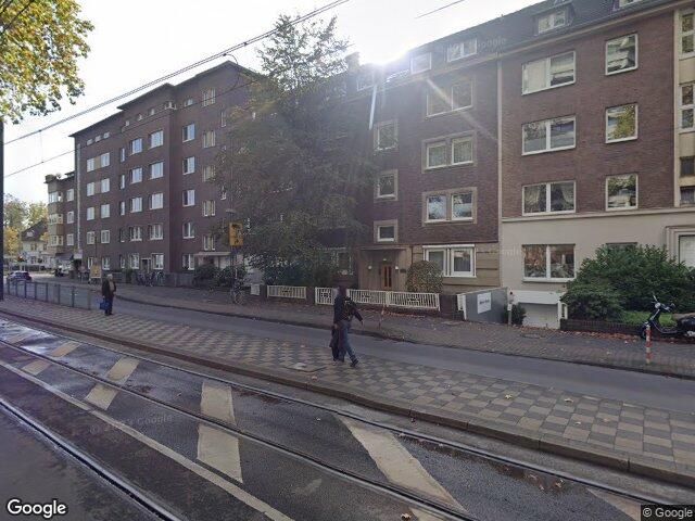 Zwangsversteigerung: Eigentumswohnung (3 bis 4 Zimmer) in Düsseldorf, Golzheim