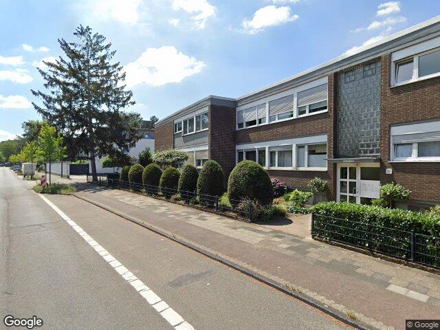 Zwangsversteigerung: Garage, Einfamilienhaus, Doppelgarage in Bergisch Gladbach, Refrath