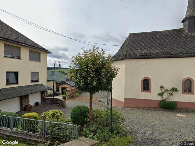 Zwangsversteigerung: Einfamilienhaus, Bauernhof, abbruchreif, Stall, Scheune, Keller, leerstehend in Bereborn