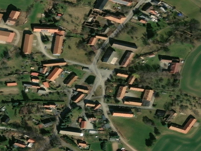 Zwangsversteigerung: Wirtschaftsgebäude in Hochkirch