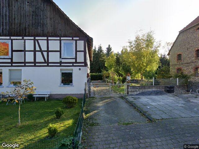 Zwangsversteigerung: Zweifamilien-Wohnhaus in Bad Driburg, Reelsen