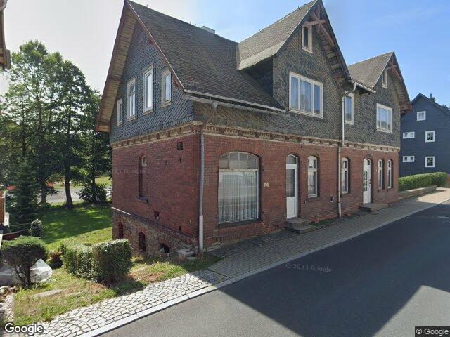 Zwangsversteigerung: Einfamilienhaus in Neuhaus/ Rwg., OT Piesau