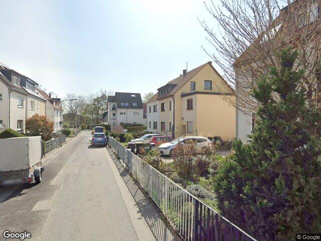 Zwangsversteigerung: Mehrfamilienhaus in Frankfurt am Main, Seckbach