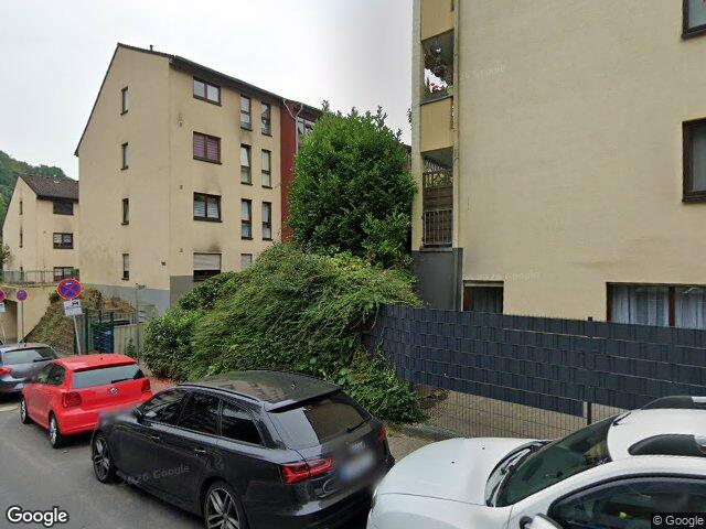 Zwangsversteigerung: Kfz-Stellplatz (Tiefgarage), Mehrfamilienhaus, Garage, Eigentumswohnung (3 bis 4 Zimmer) in Leverkusen, Lützenkirchen