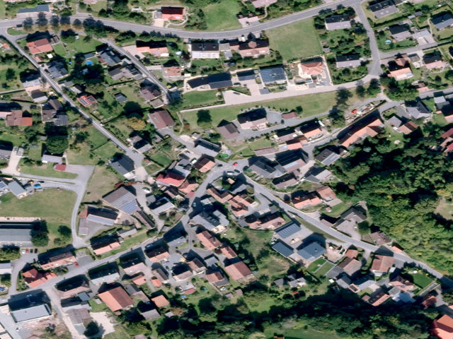 Zwangsversteigerung: land- und forstwirtschaftlich genutztes Grundstück in Burghaig