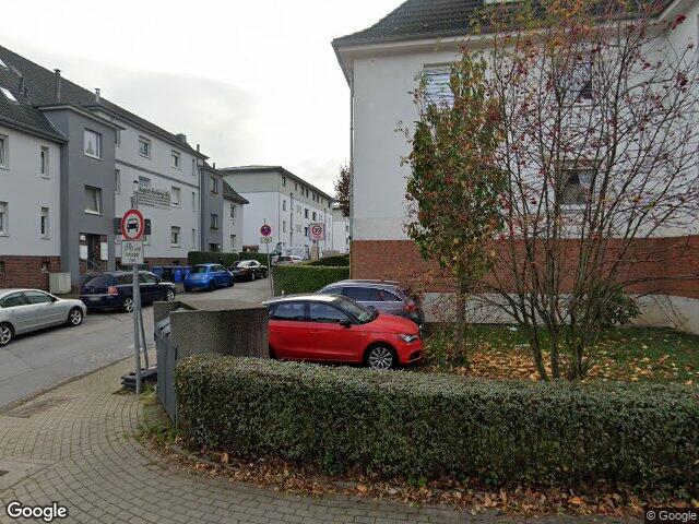 Zwangsversteigerung: Garage, Doppelhaushälfte in Mettmann