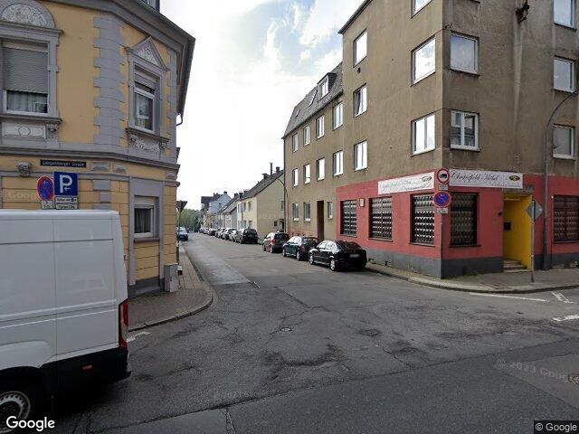 Zwangsversteigerung: Garage, Mehrfamilienhaus in Velbert