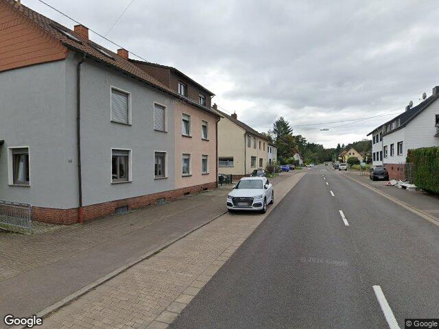 Zwangsversteigerung: Doppelhaushälfte in Völklingen, Ludweiler