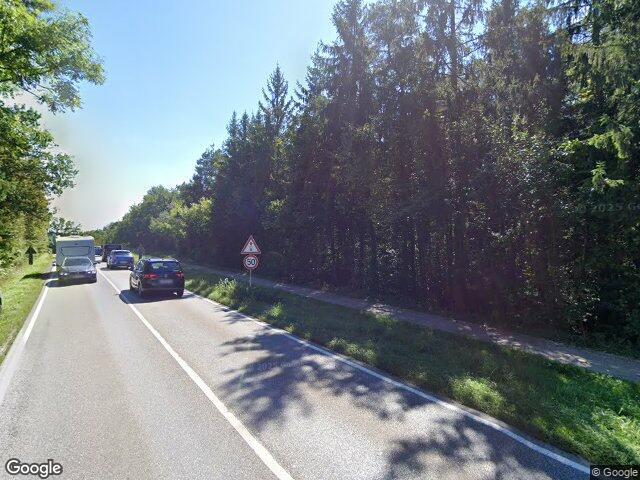 Zwangsversteigerung: Reihenmittelhaus mit Garage in Waldkraiburg