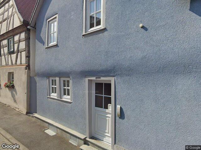 Zwangsversteigerung: Einfamilienhaus in Erlenbach