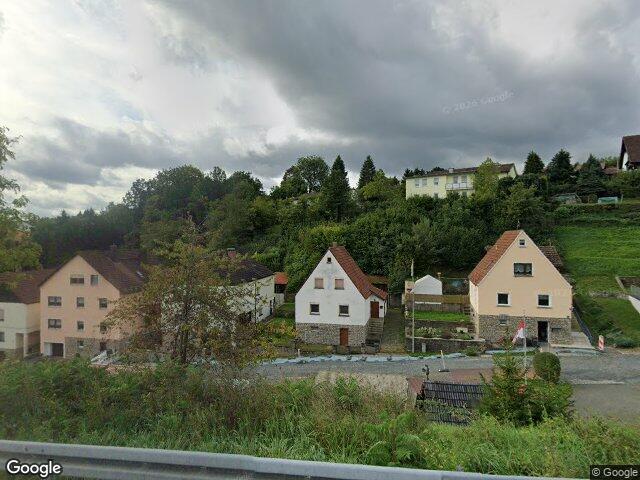 Zwangsversteigerung: Einfamilienhaus in Untersteinach